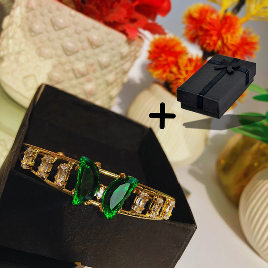 Elegant Green Butterfly Golden Flower Bracelet | Zeestify Store